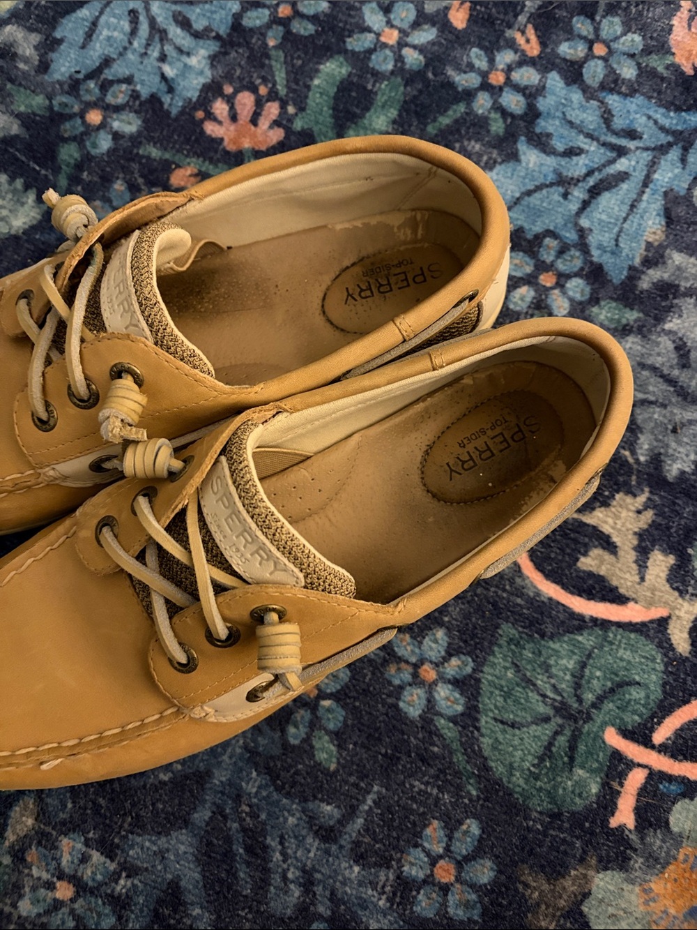 Sperry Women’s  Wheat Leather Boat Shoes - Picture 2 of 5